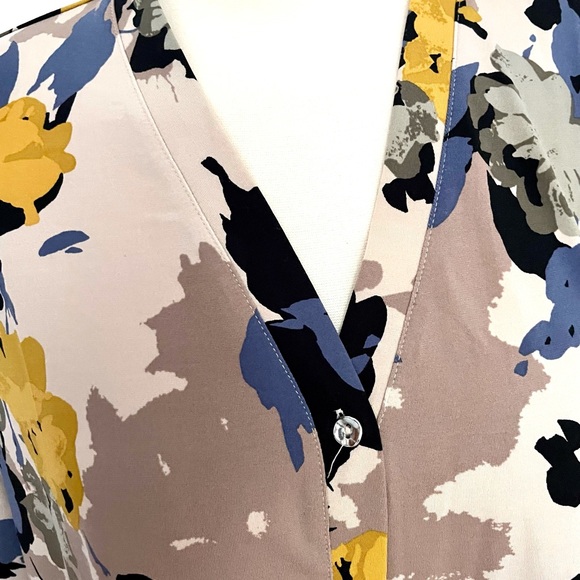 Bundle of two top size L - Picture 3 of 13